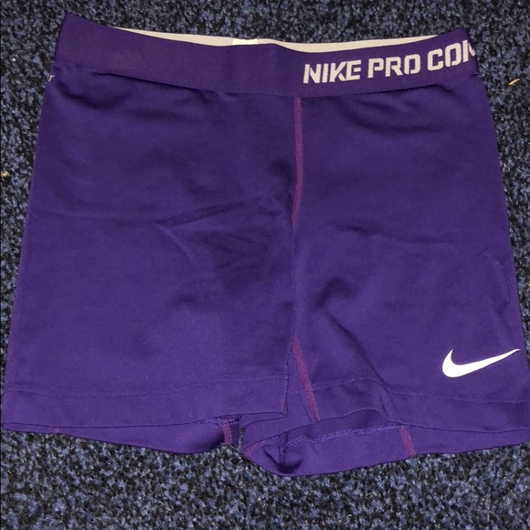 nike pro combat shorts womens